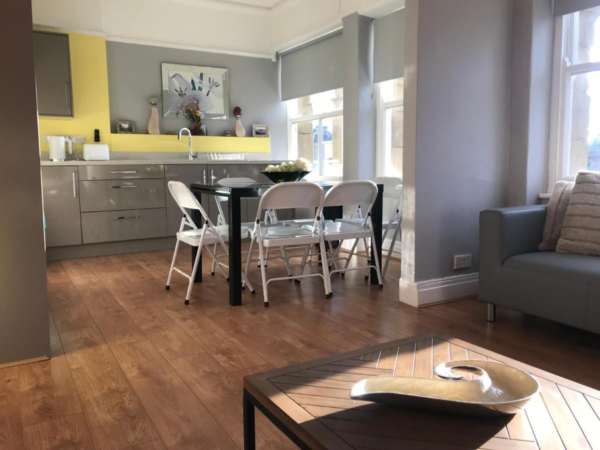 Cornerhouse Apartments Llandudno Ngoại thất bức ảnh