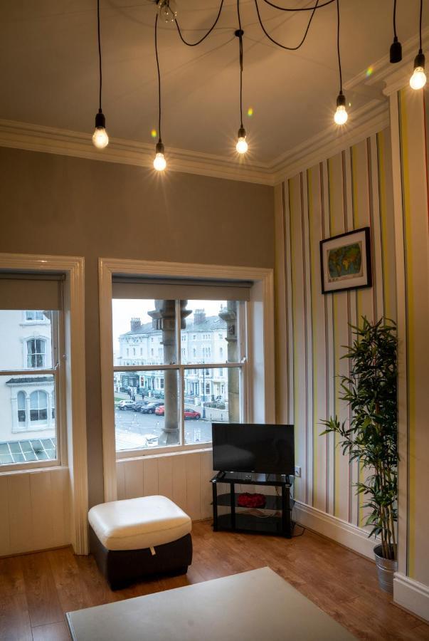 Cornerhouse Apartments Llandudno Ngoại thất bức ảnh